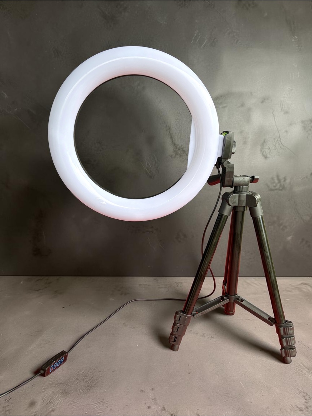 On the Go Adjustable Metal Tripod | 50” Max approx - Picture 7 of 8